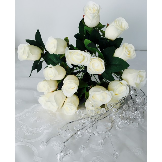 Bukiet róż, 18 kwiatów, wys. 41cm, śr. główki-3,5cm; kolory: kremowy, czerwony, fuksja,łososiowy, biały, fioletowy .