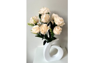 Bukiet róż, 12 główek, wysokość 42 cm, kolory: różowy, biały, fioletowy, czerwony, łososiowy; śr. główki 9cm.